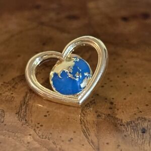 Vintage Planet Earth Globe Heart Pin Brooch – Openwork Gold Tone Metal